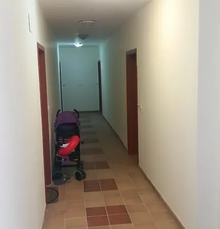 מלון דירות Tara *