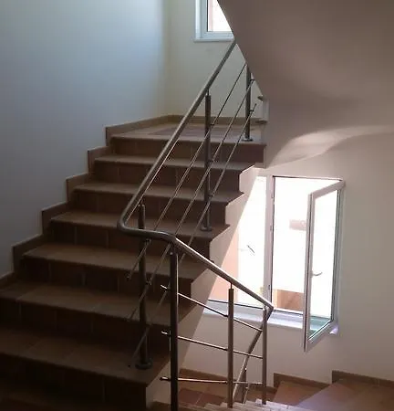 Tara רבדה